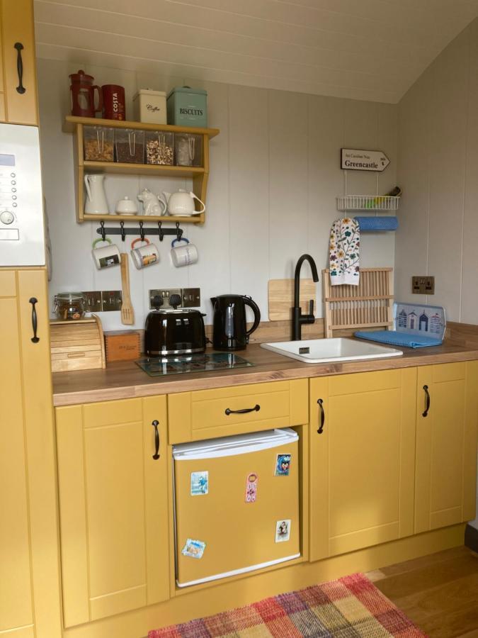 Atlantic Way Shepherd Hut Moville Eksteriør bilde